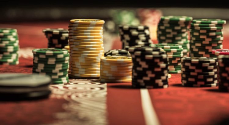 Jogo short stack em torneios de poker