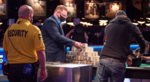 Big-Stack-no-Poker-Estrategias-Agressivas-para-Construir-a-Sua
